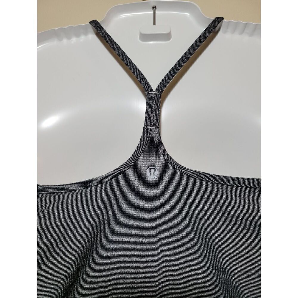 lululemon Racerback Tank Top Size 6 - Picture 3 of 5